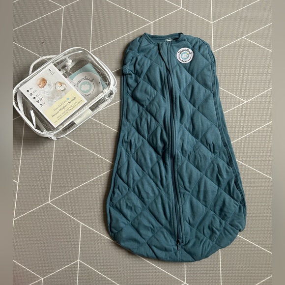 Dreamland Baby Pajamas Dreamland Baby Weighted Swaddle Ocean Blue